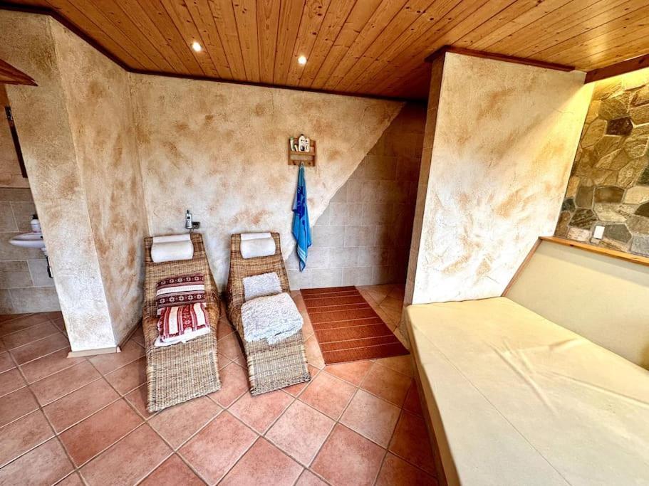 Apartment Joelle Mit Sauna, Schwimmteich Und Gym *