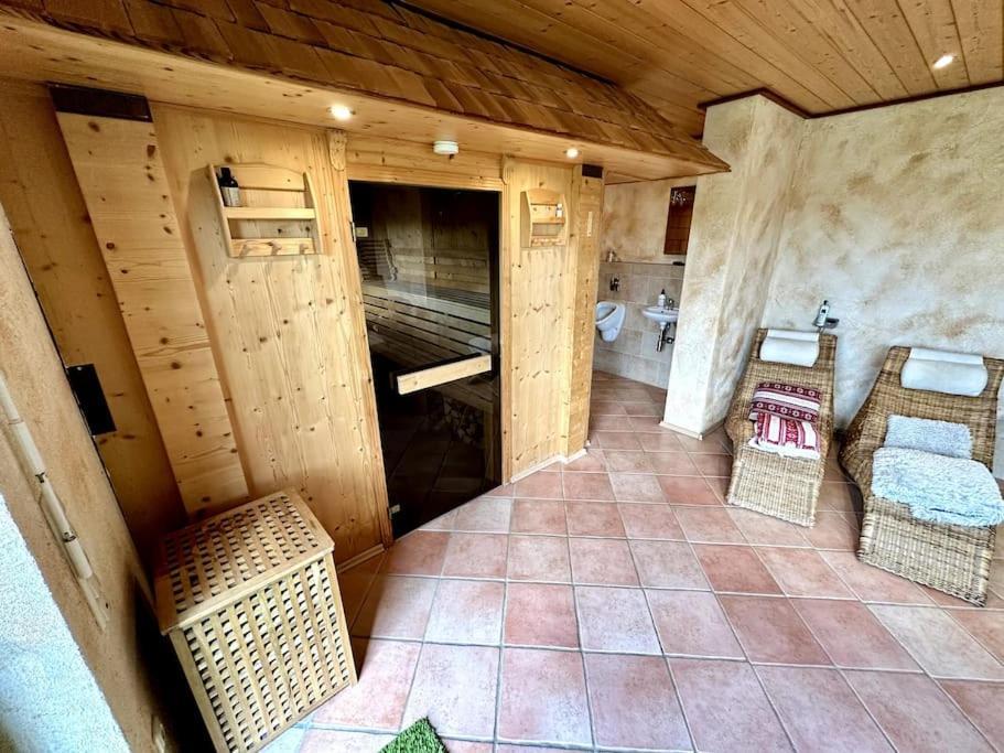 Joelle Mit Sauna, Schwimmteich Und Gym Erbach (Odenwaldkreis)